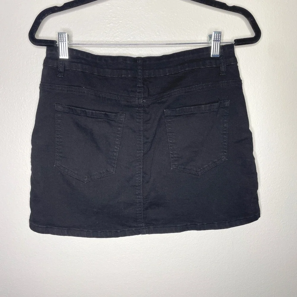 Angel Kiss Black Lace-Up Mini Skirt